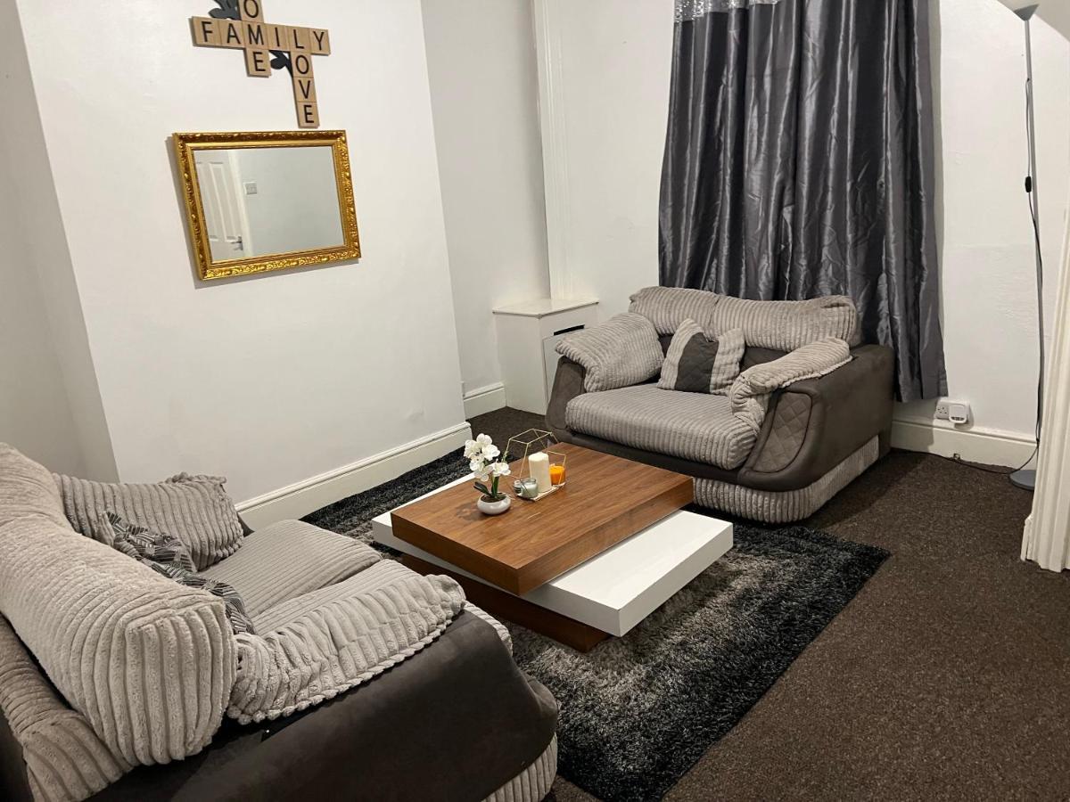 Superb Lime Guest House Shildon Esterno foto