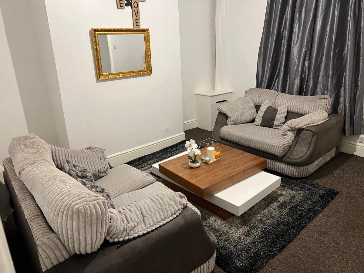 Superb Lime Guest House Shildon Esterno foto